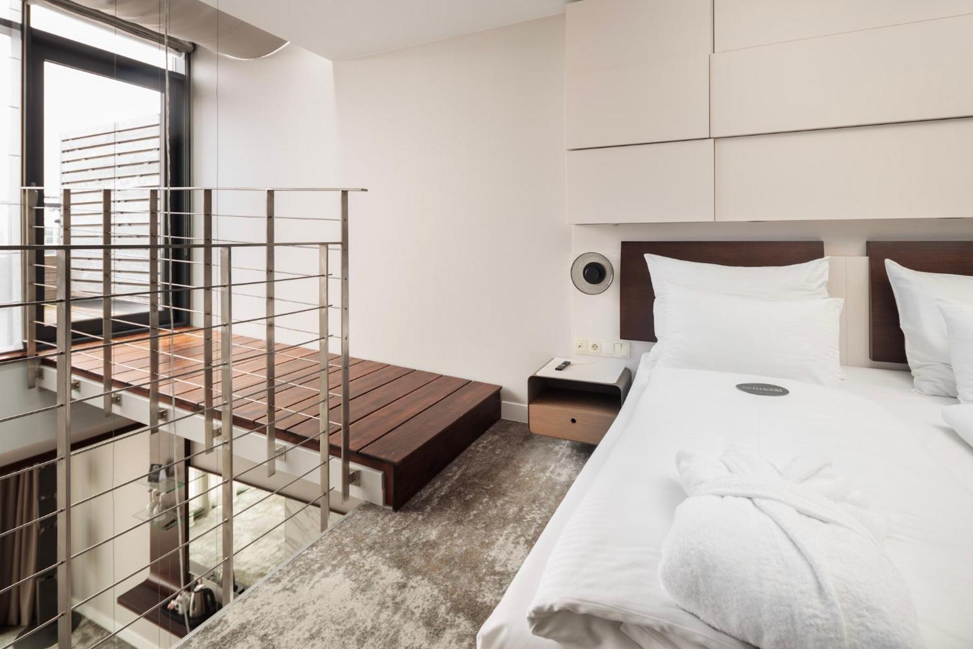 兹德罗约瓦海洋酒店 科沃布热格 外观 照片 A room at the hotel